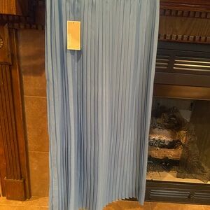 1-Michael Kors, elegant light blue pleated skirt